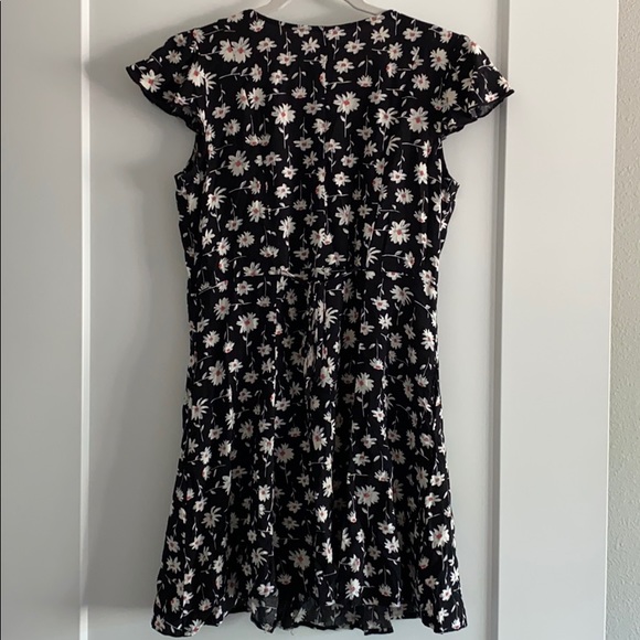 Dress - Picture 3 of 4